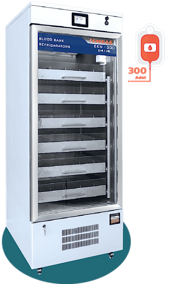 Kan saklama dolabı, kan torbalarının güvenli ve ideal koşullarda saklanmasını sağlamak için özel olarak tasarlanmıştır. 4°C ile 6°C arasında sabit sıcaklık koruma sistemiyle donatılmıştır. Kan bankaları, hastaneler ve laboratuvarlar için ideal olan bu cihaz, kanın stabil sıcaklıkta muhafaza edilmesini sağlayarak güvenli kan nakli süreçlerine katkıda bulunur. Homojen sıcaklık dağılımı ve güvenli saklama özellikleriyle donatılmıştır.(KAN SAKLAMA DOLABI)